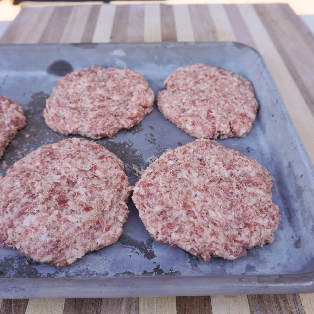 shaped raw breakfast patties.